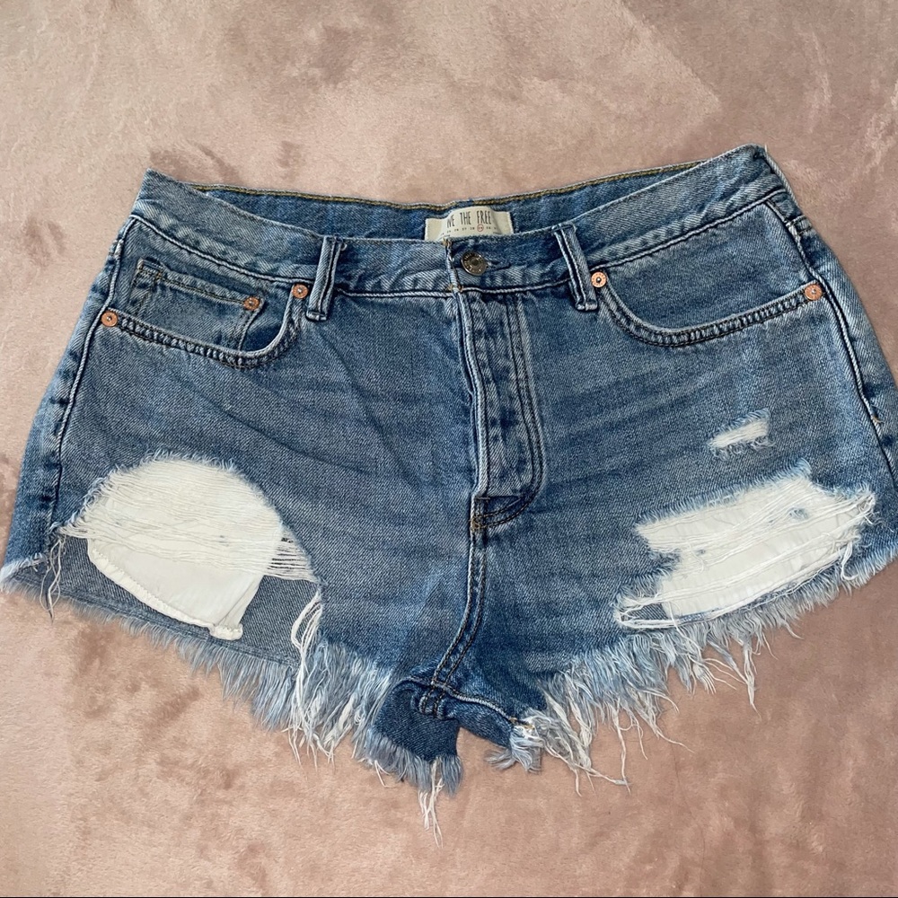 Distressed free people short size 29
